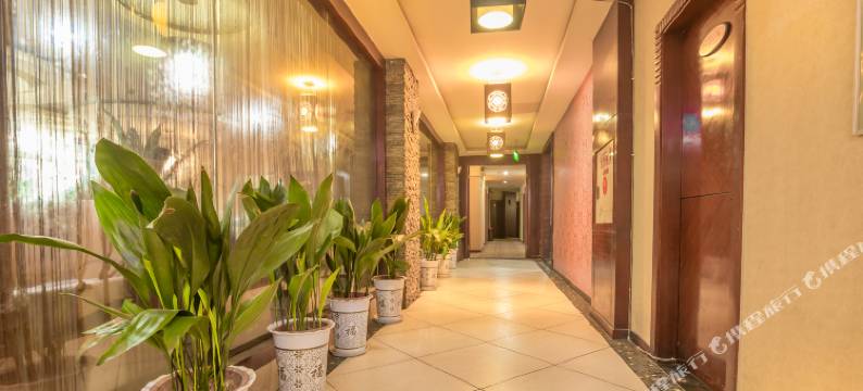 钦文168瑞特酒店(江北国际机场碧津地铁站店))图片