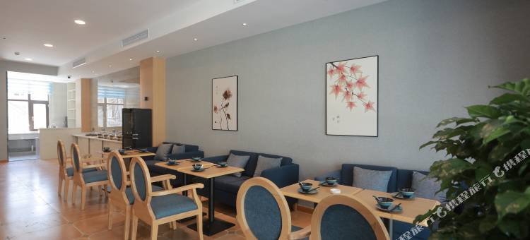 微客布景酒店(绵阳火车站园艺山店)图片