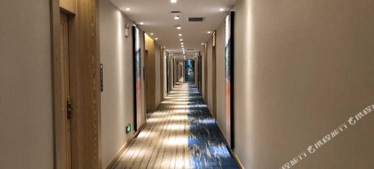美德酒店(深圳石岩汽车站店)图片