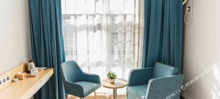 速8精选酒店(明珠广场国际会展中心店)图片