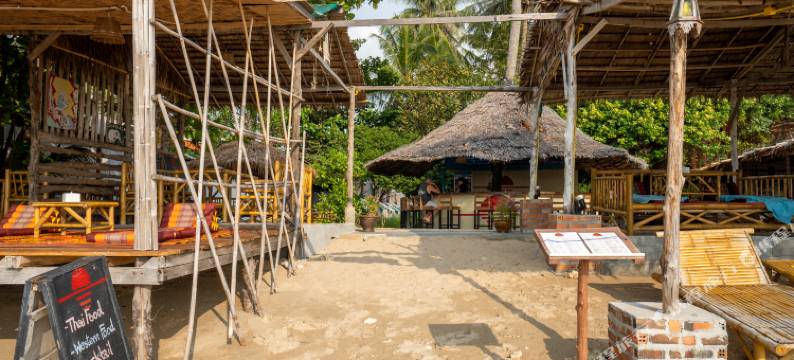 依撒拉兰塔酒店(Isara Lanta Beach Resort)图片