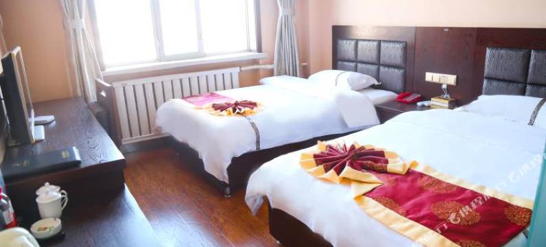 阿拉善左旗漠北牧歌酒店图片