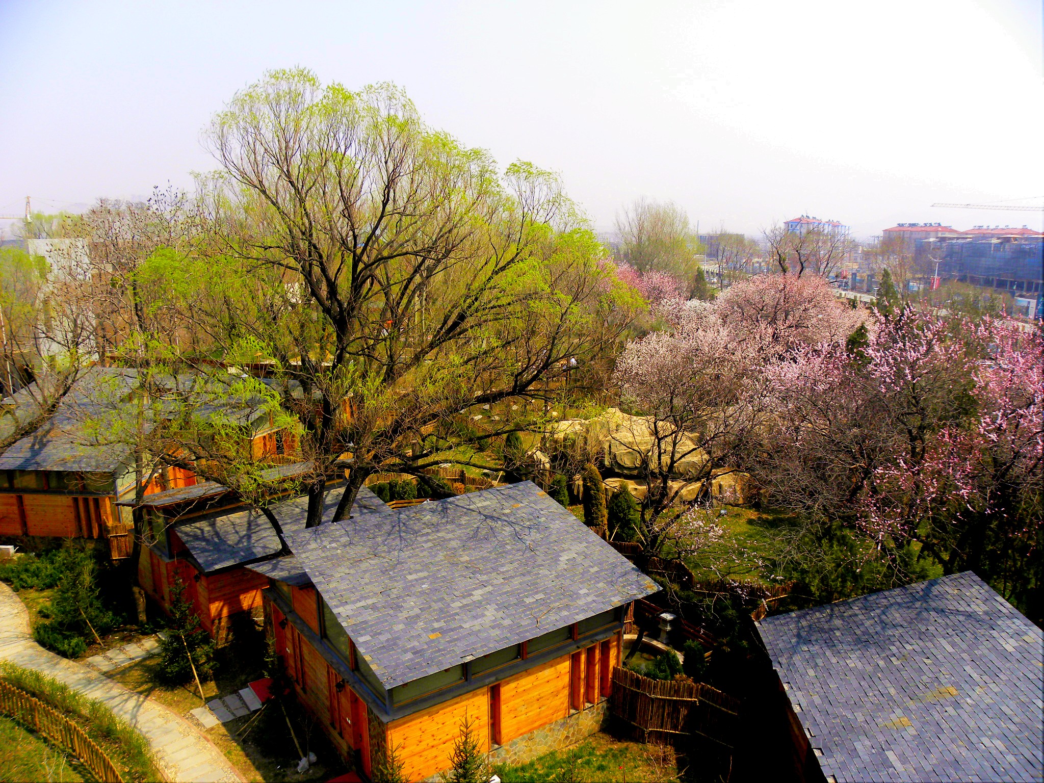 Xiongyue Tianmu Hot Spring Resort Over view