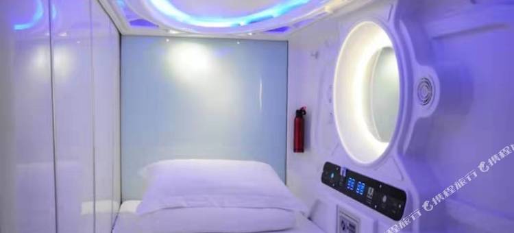 重庆青住太空舱客栈图片