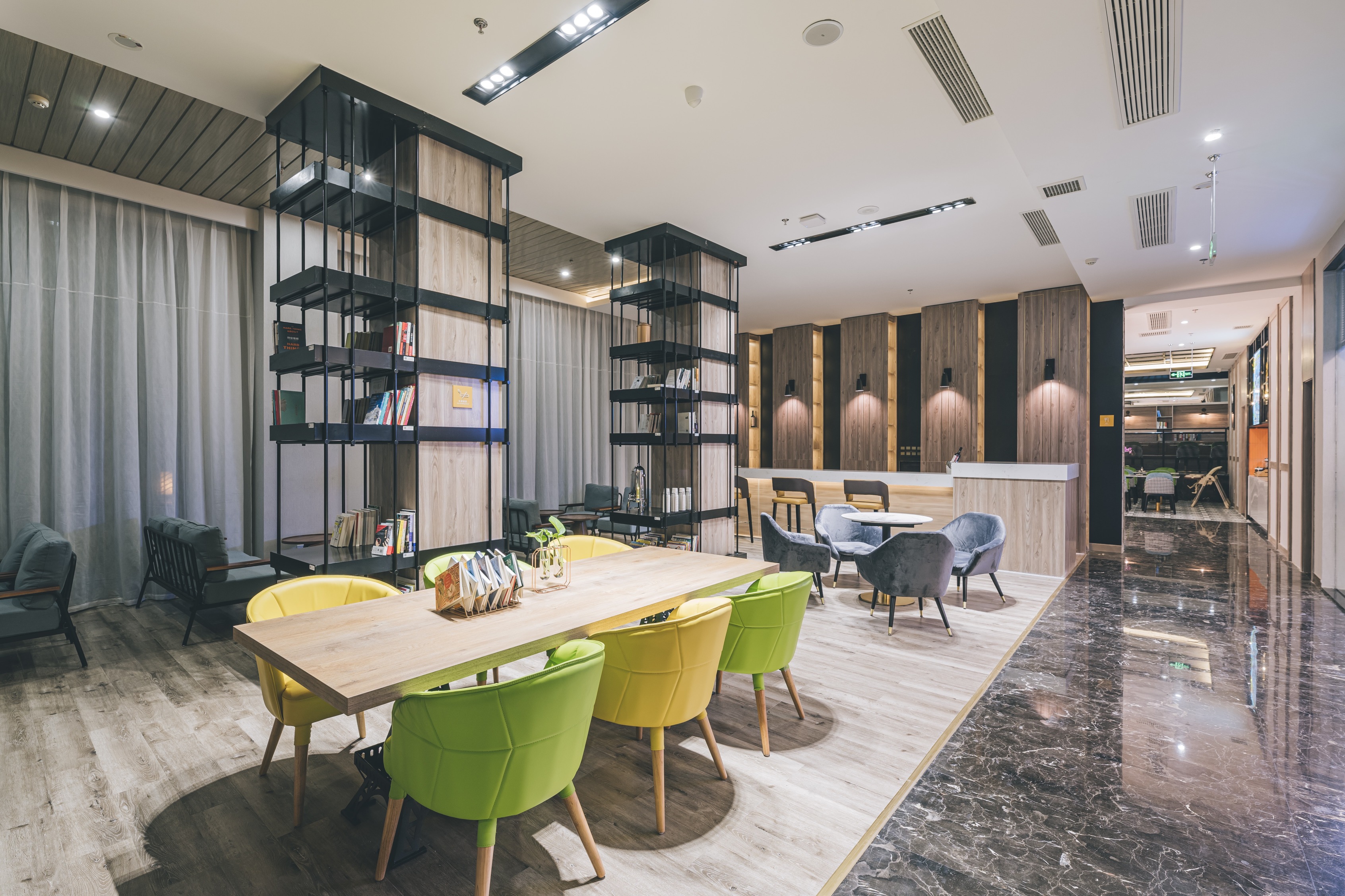 Atour Light Hotel Chengdu Wuhou Avenue Hongpailou Subway Station Over view