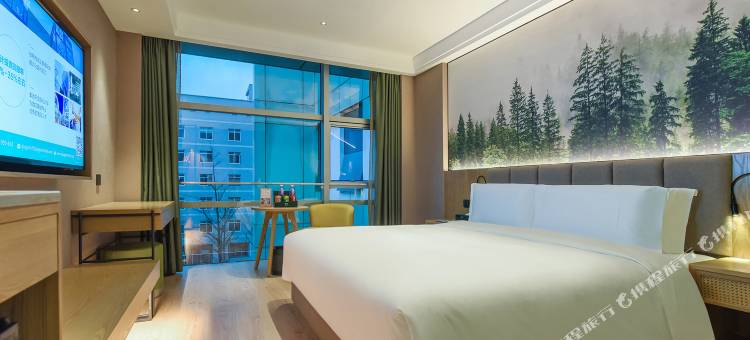 秋果酒店(重庆两江幸福广场光电园轻轨站店)图片