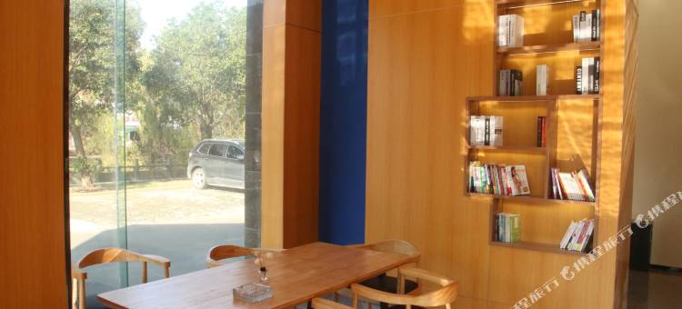 青逸精品酒店(慈溪龙山凤鸣路店)图片