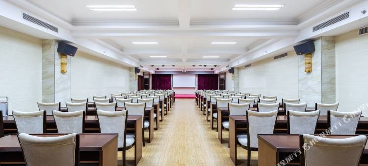 海口京航大酒店(海南省政府骑楼老街店)图片