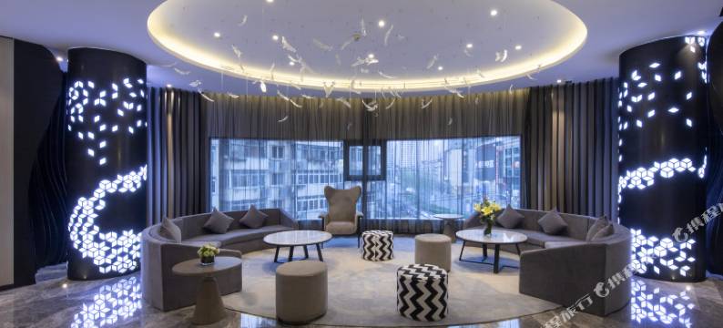 景莱·轻奢酒店(上海站武宁路地铁站店)图片