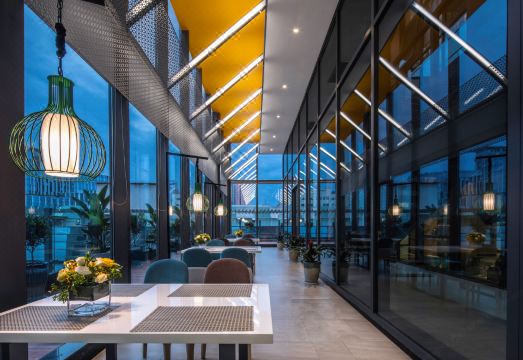 Ibis Styles Hotel (Kunming Nanping Pedestrian Street) Hotel Overview