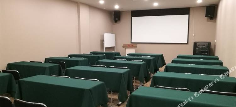 如家精选酒店(东营万达广场店)图片
