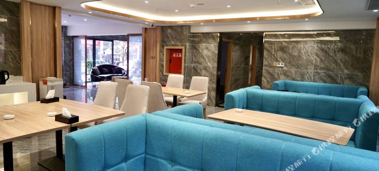 蓝湾智能酒店(万达广场店)图片