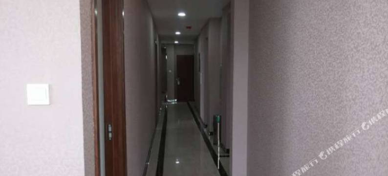 哈尔滨旺龙休闲宾馆松北商业大学冰雪大世界店图片