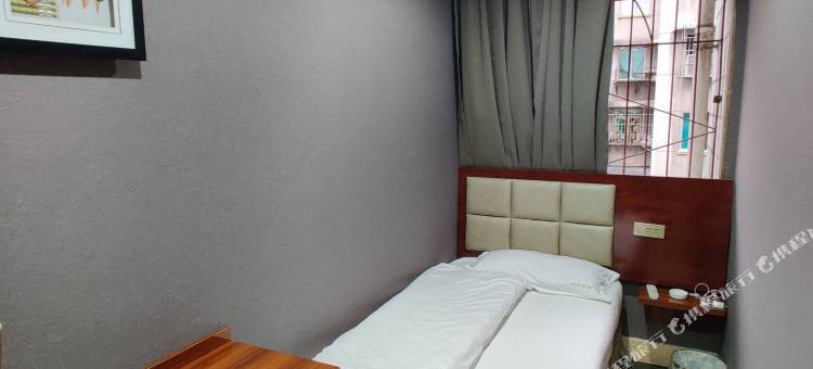 贵阳兴关宾馆(甲秀楼青云市集店)图片