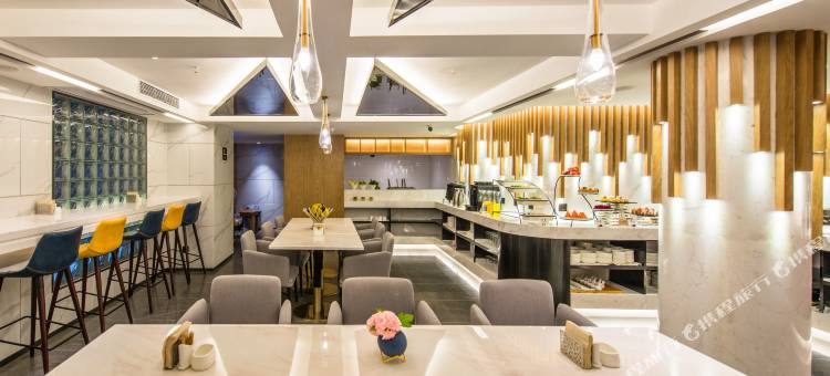 深圳宝安国际机场亚朵酒店图片