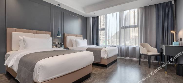 兰欧酒店(遵义高铁站美的城店)图片