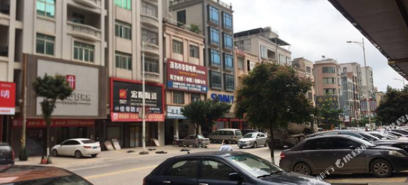 乐的商务酒店(化州北岸店)图片