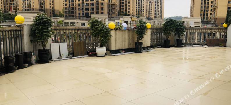 重庆四季花畔酒店(刘家坪地铁站店)图片