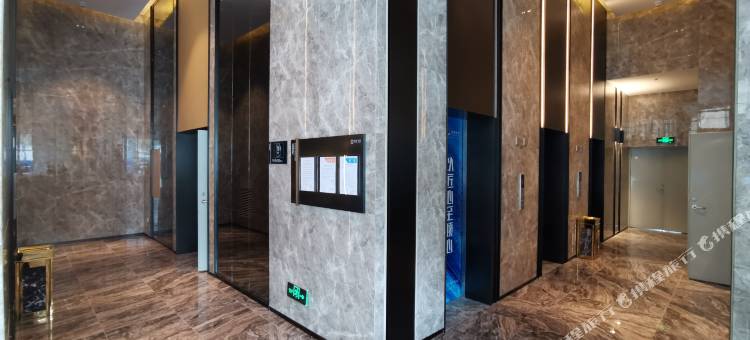 艺龙瑞阁国际公寓(卓越中寰店)图片