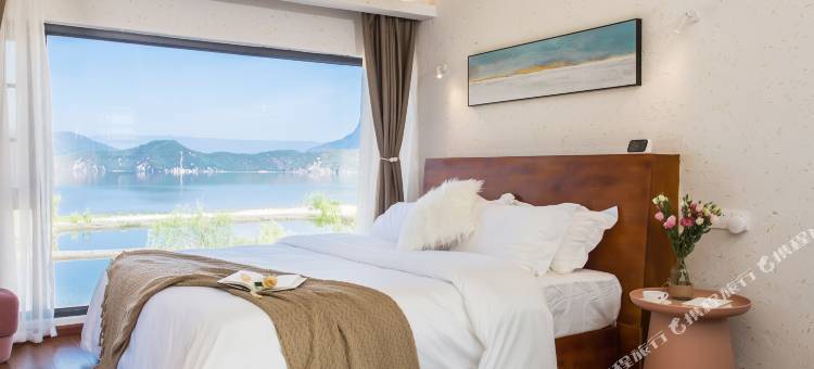 泸沽湖咕噜家湖景智能度假民宿图片