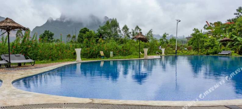 骆越田园假日酒店(大新安平仙河店)图片
