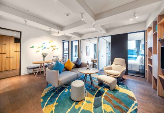 Artyzen Habitat Hongqiao ShanghaiHotel Overview