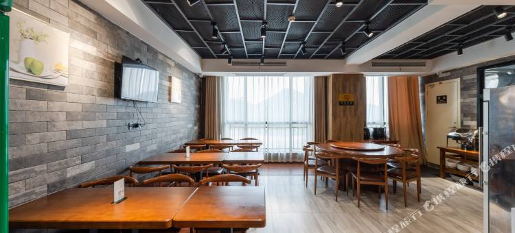 柏纳酒店(宜春万达高铁站店)图片