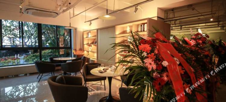 海口融鑫假日酒店(骑楼老街店)图片