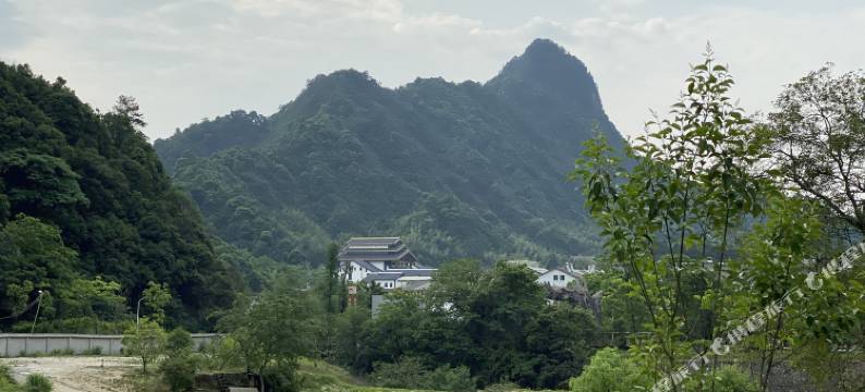 三清山徽隐民宿(金沙索道店)图片