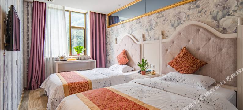 都匀多彩主题酒店图片