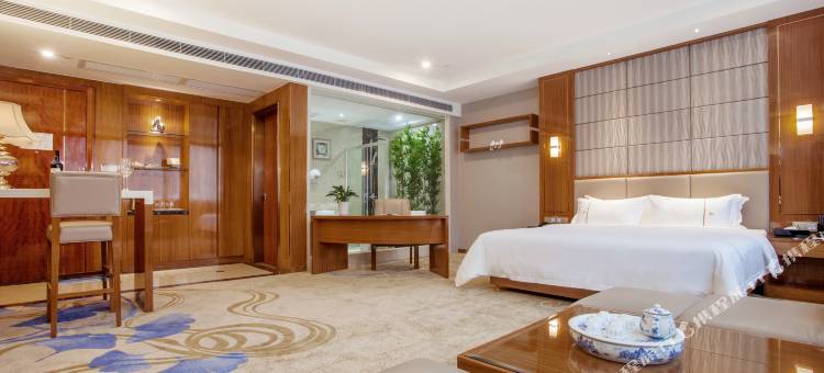 柏莱利泰酒店(佛山金沙洲万达金铂天地店)图片