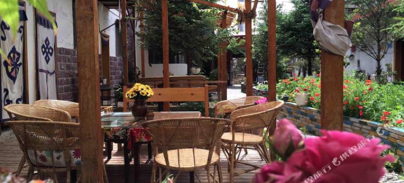 香格里拉国际青年旅舍图片