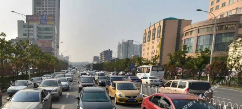 武汉五月花大酒店(黄鹤楼中南路地铁站店)图片