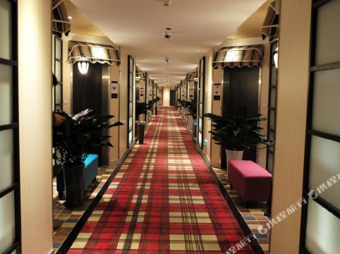 广州蓝雀精品艺术酒店