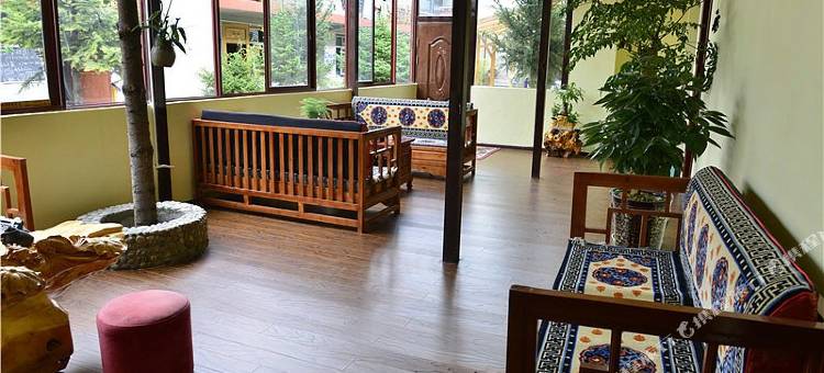 香格里拉国际青年旅舍图片