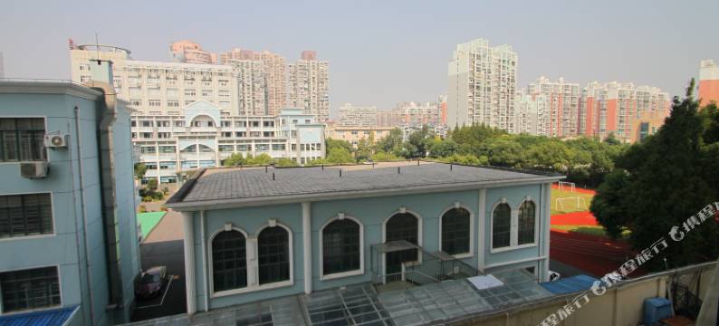 吉秦酒店(上海新华医院江浦路地铁站店)图片