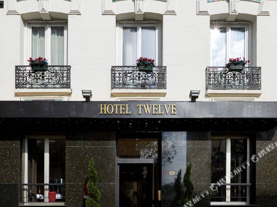 巴黎12酒店