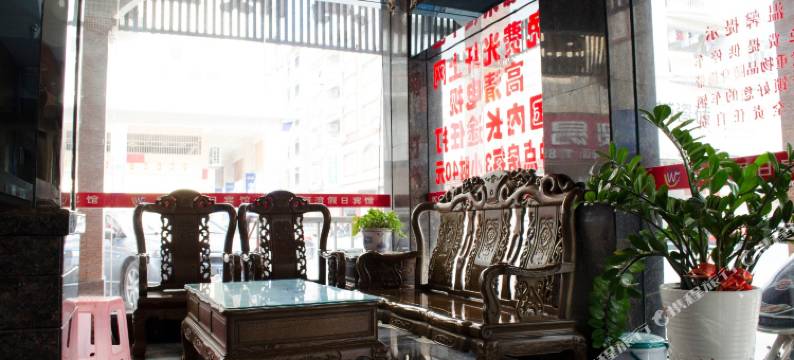 丽湾假日宾馆(梧州南宁百货店)图片