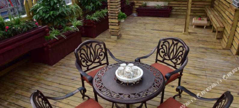 宝兴美家酒店图片