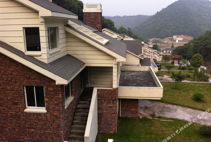 地址(位置,怎么去,怎么走):  浙江省宁波市奉化区裘村镇黄贤村距沿海