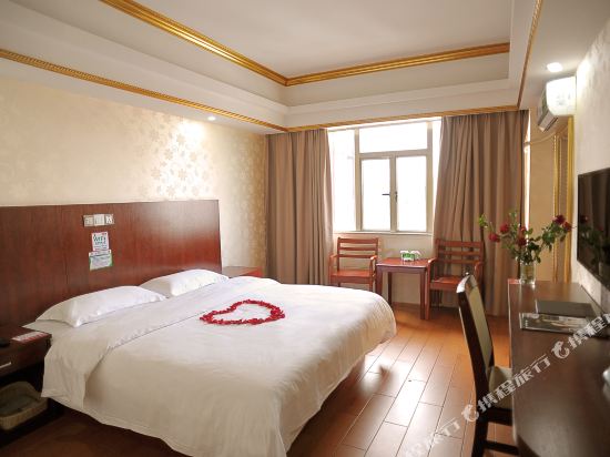 汇丰酒店(广州三元里地铁站店) 4.