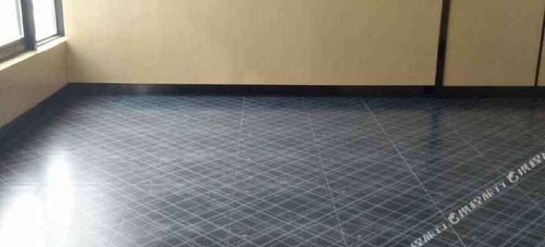 易佰酒店(上海周浦医谷店)图片