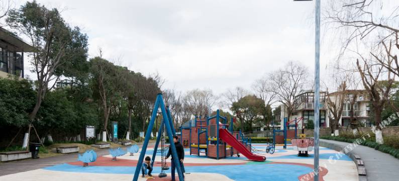 上海靠近迪斯尼动物园的周末度假别墅图片