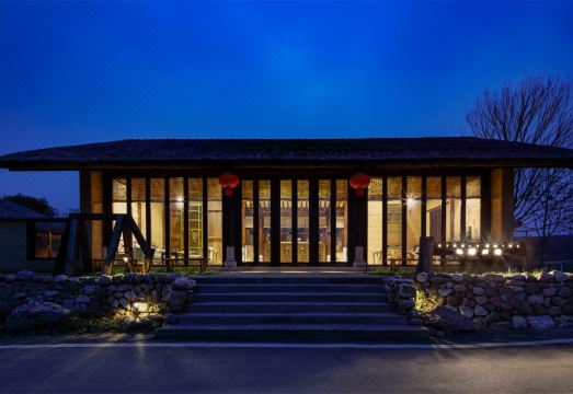 锺祥马厩酒店外景图