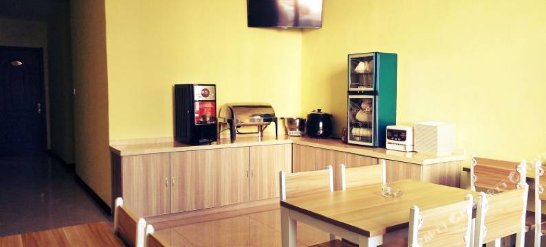 云享家主题风尚酒店(榆次老城店)图片