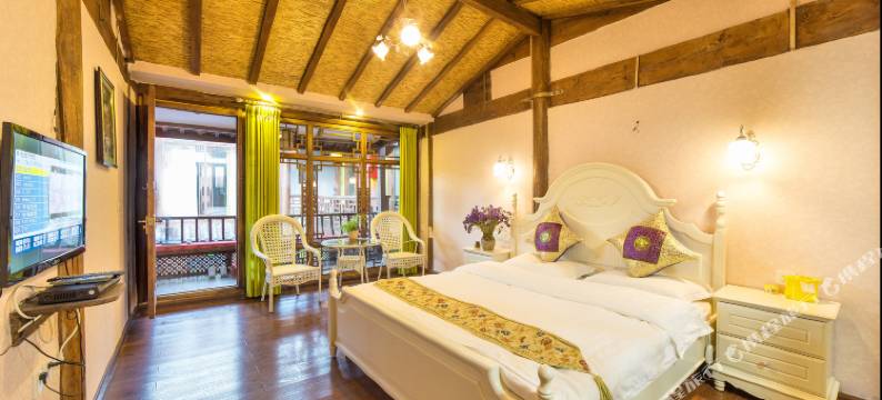 丽江束河古镇蜜语客栈图片