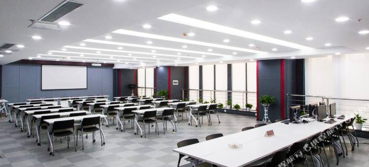 OAK橡树酒店(晋阳湖会展中心万象城店)图片