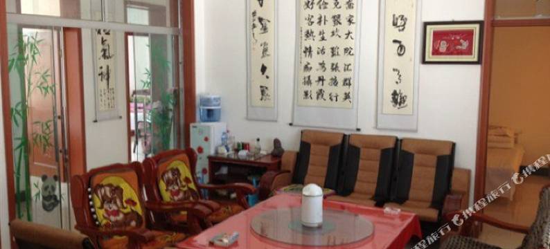 七彩丹霞乔家大院图片