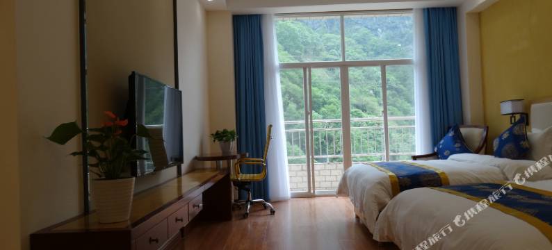 石棉景达河畔温泉酒店图片