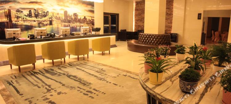 四海一家酒店(马关禧顿店)图片